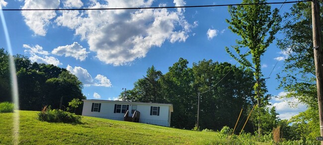 Building Photo - Ready to Move in