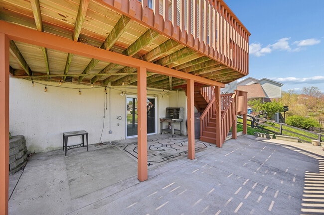 Building Photo - 3947 Buckhill Dr