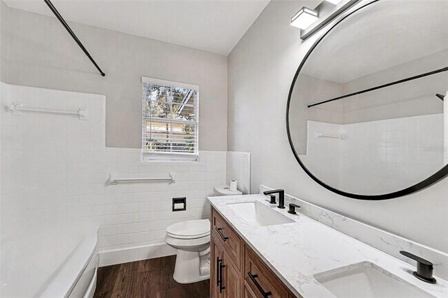 Building Photo - 2169 Dell Ave