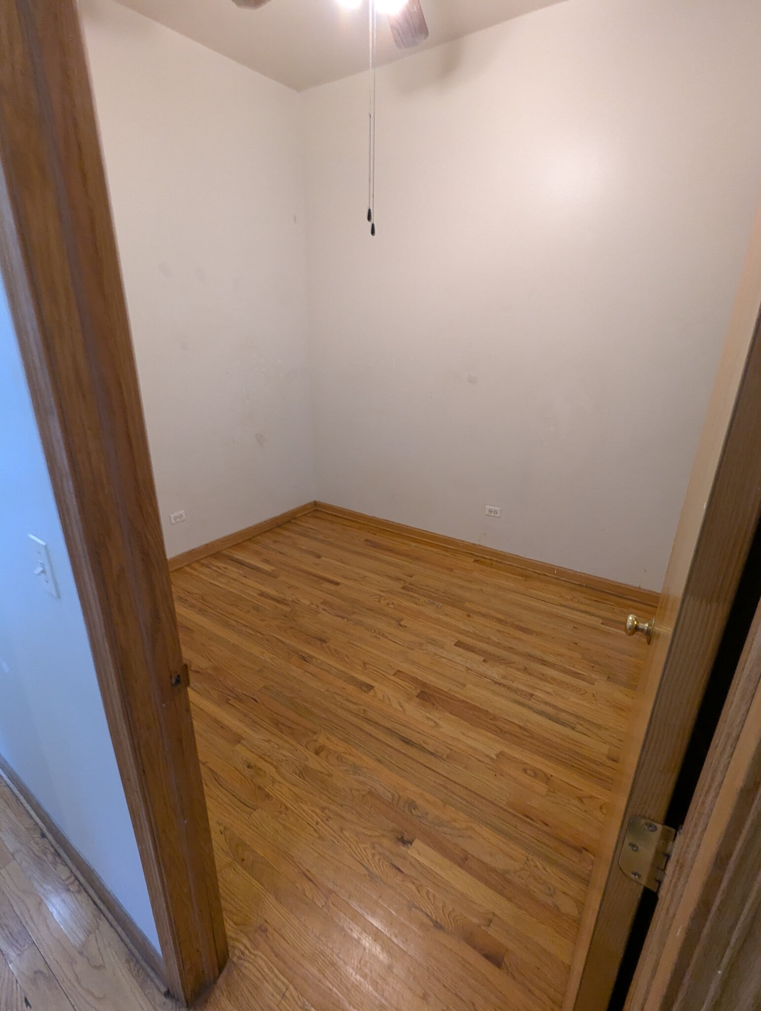 3rd Bedroom - 3212 W Warren Blvd