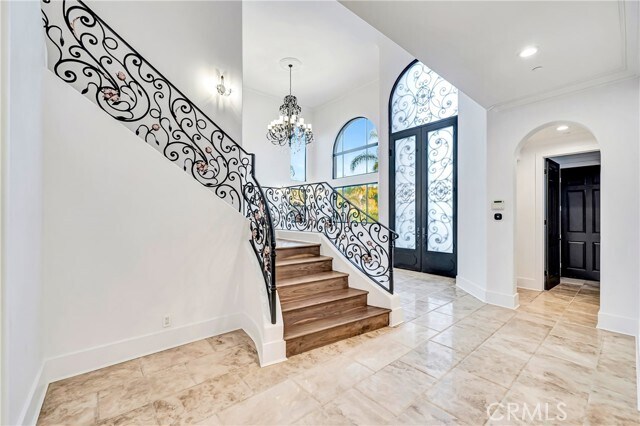 Building Photo - 4165 Elm View