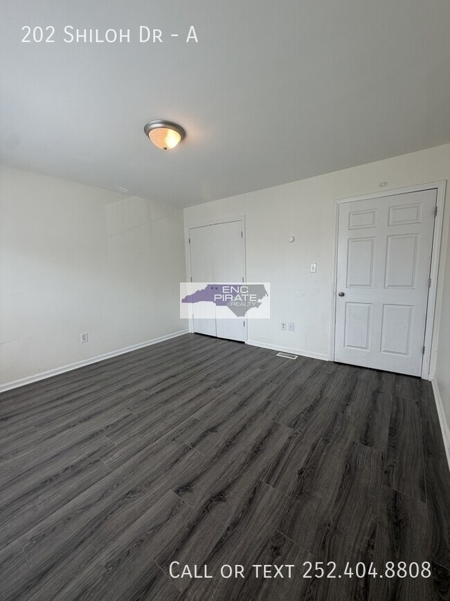 Building Photo - 202 Shiloh Dr