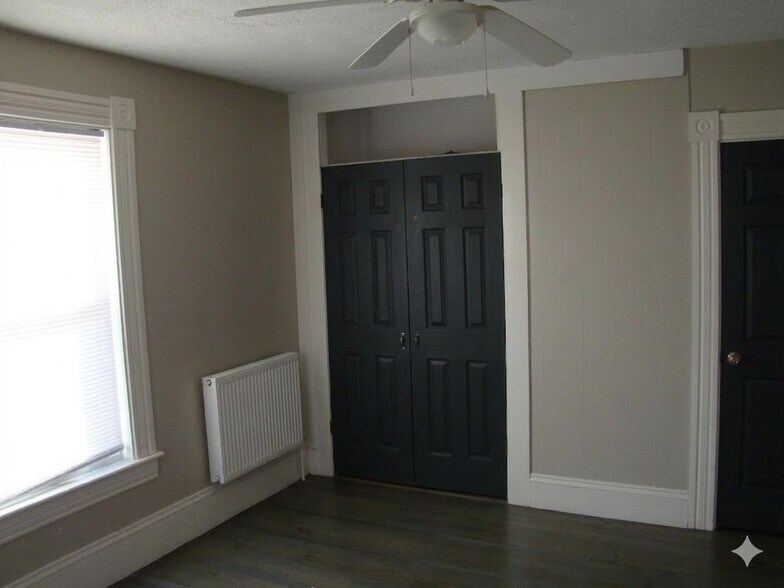 Building Photo - 86 School, #2