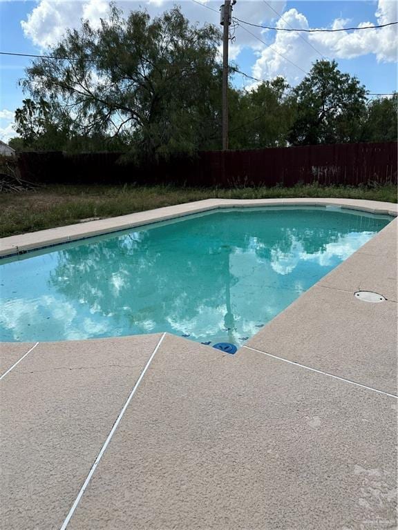 Building Photo - 5 Floresta St