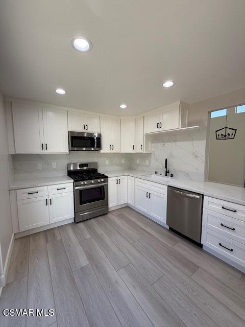 Building Photo - 648 Racquet Club Ln