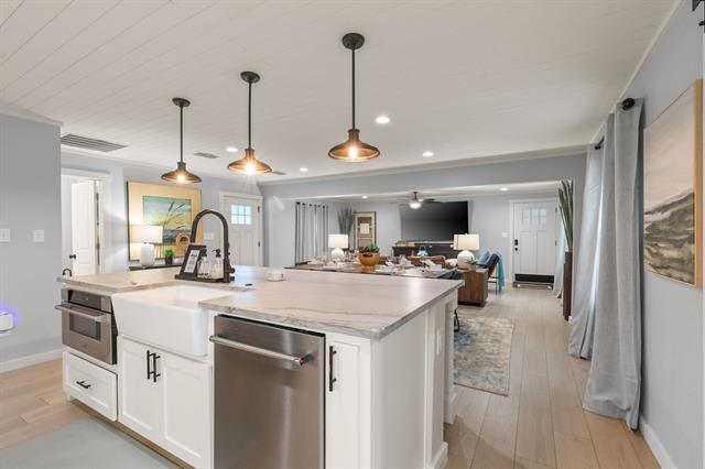 Building Photo - 408 E Liberty St