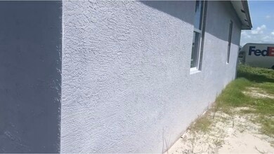 Building Photo - 4937 SE 42nd St