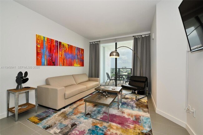 Building Photo - 1600 NE 1st Ave