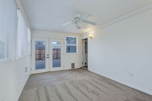 Building Photo - 6855 Reno Dr