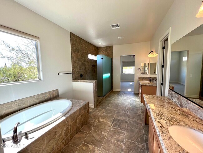 Building Photo - 8628 N Pierre Ct
