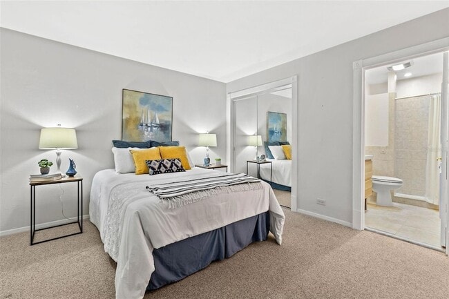 Building Photo - 1365 Snell Isle Blvd NE