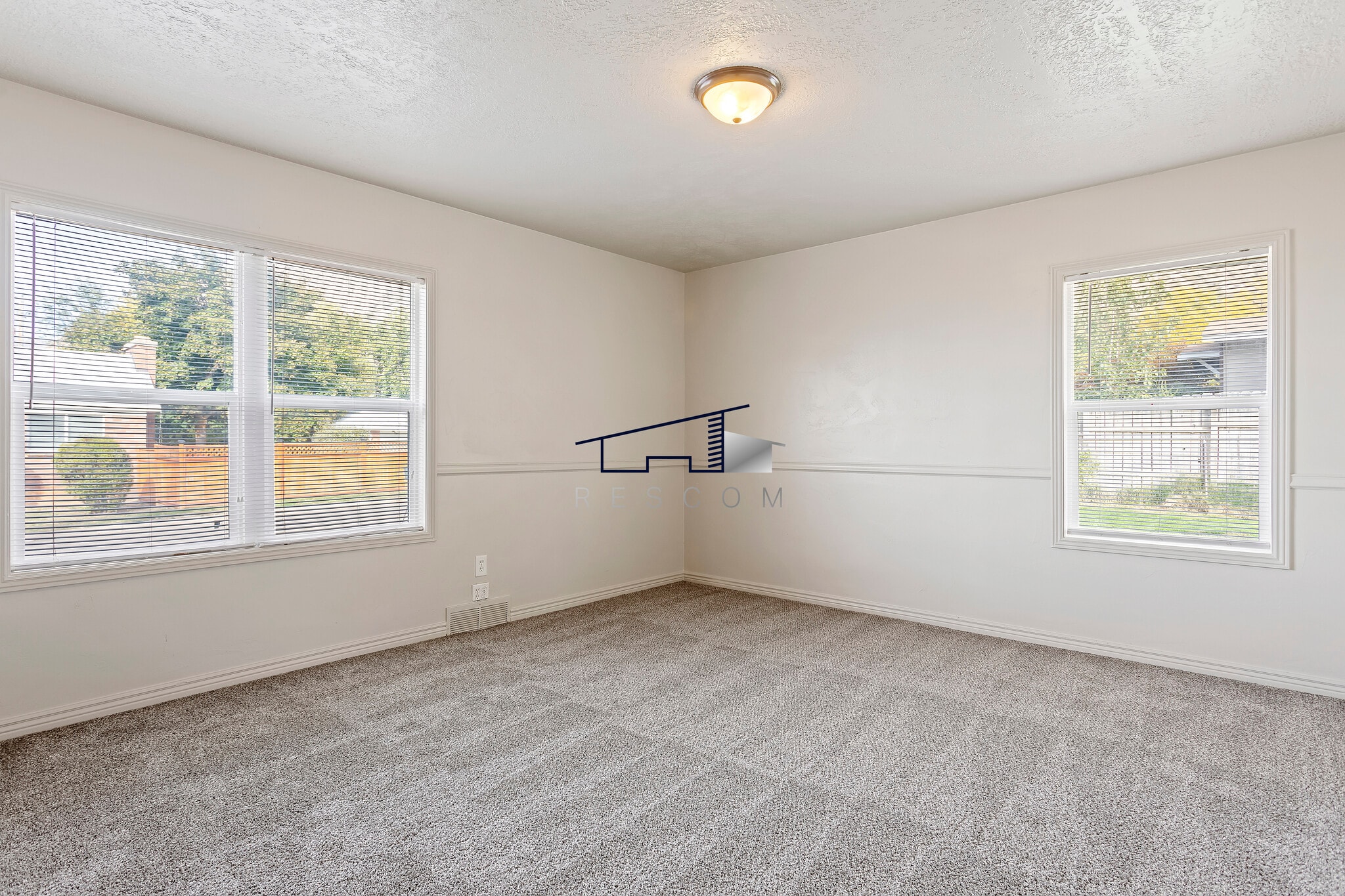 Building Photo - 352 Harrison Blvd