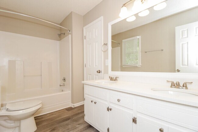 Building Photo - 5902 Bridgemont Pl