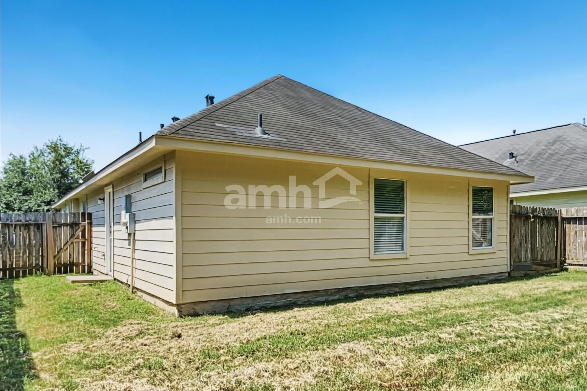 Building Photo - 13211 Ambrosa Dr