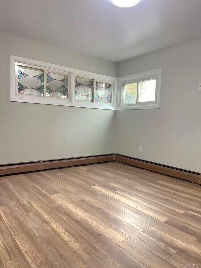 Building Photo - 35 Arch Ln