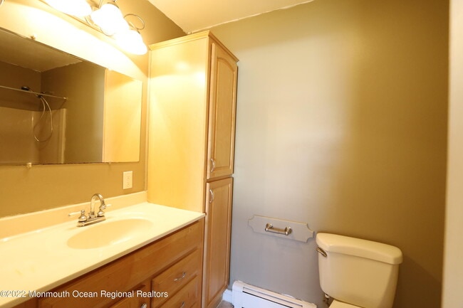 Building Photo - 585 Sica Ln
