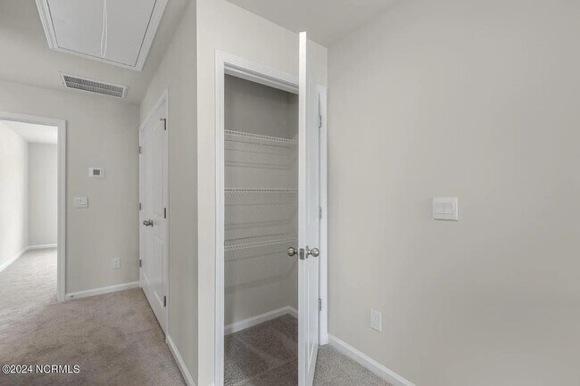 Building Photo - 7787 Pennycress Dr