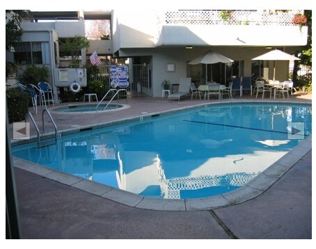 Pool - Carrousel 2