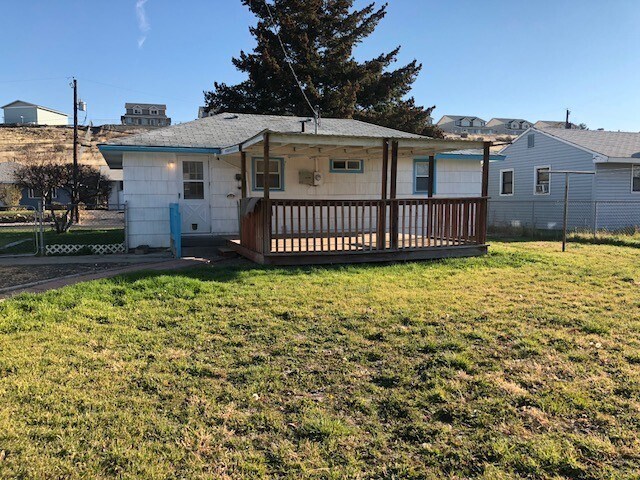 Building Photo - 2 Bed 1 Bath in Ephrata