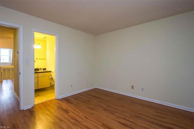 Building Photo - 1210 Stockley Gardens