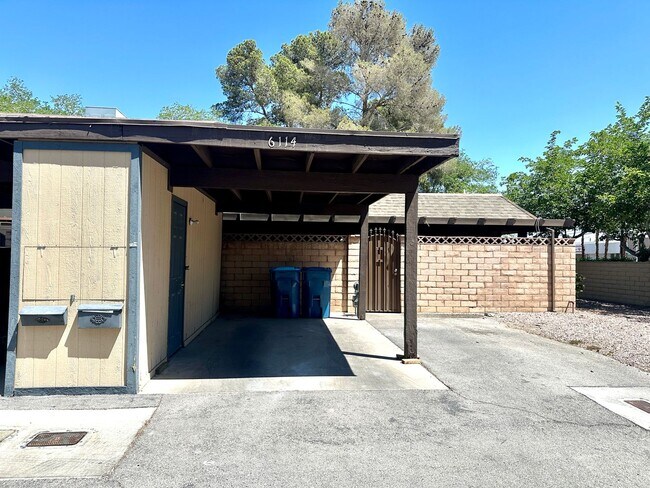 Building Photo - 6114 Meadowgrass Ln