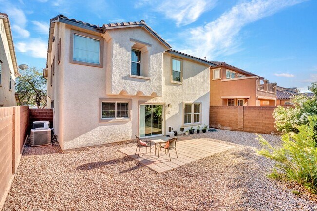 Building Photo - 6924 Ghost Ranch Ave