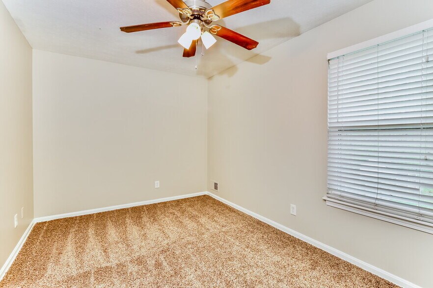 Building Photo - 9713 Ranger Rd