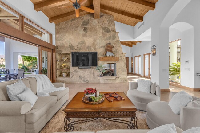 Building Photo - 83054 S Bay Dr