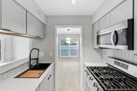 Building Photo - 2618 Ektom Dr