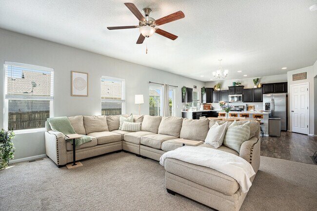 Building Photo - 6915 Mandan Dr