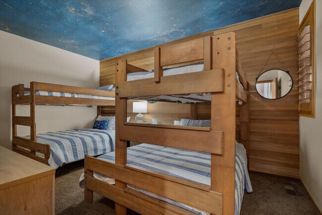 Building Photo - 70335 Sword Fern