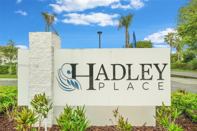 Building Photo - 834 SW 11th Ter