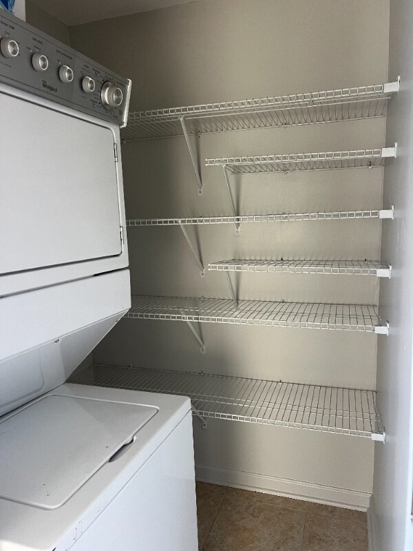 Building Photo - 1312 Hawkins St