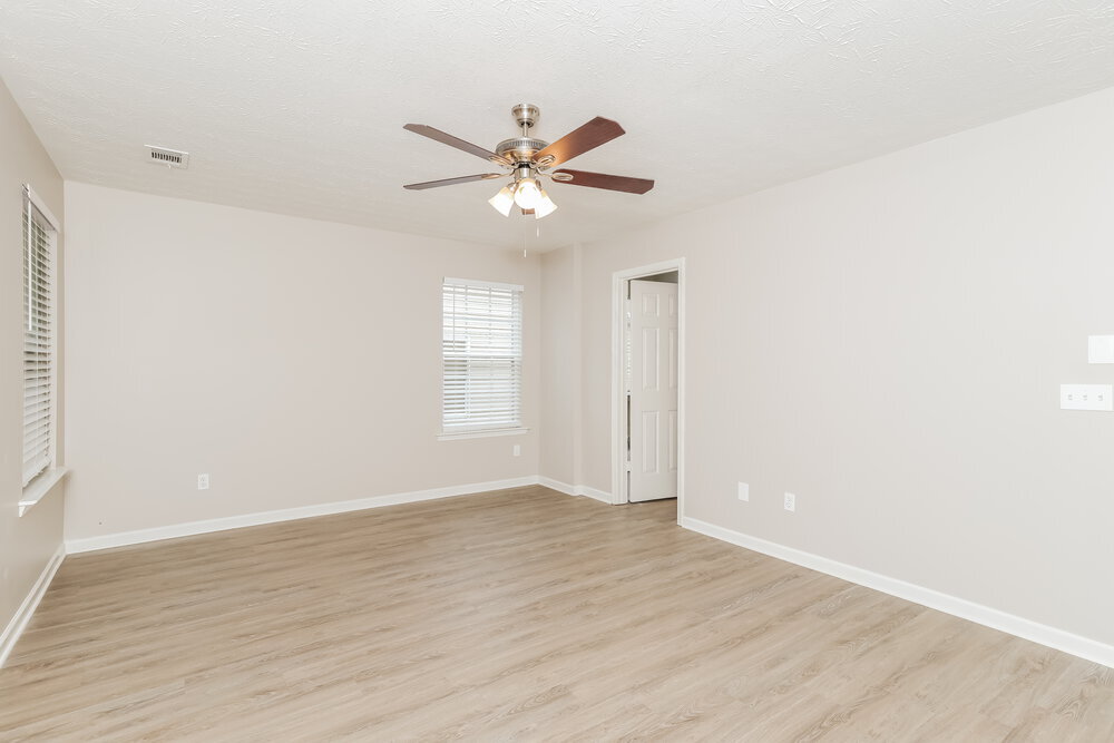 Building Photo - 5716 Sable Way