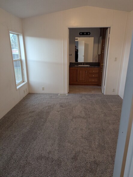 Building Photo - 2390 Poole Way