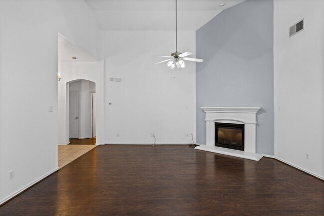 Building Photo - 12532 Cottageville Ln