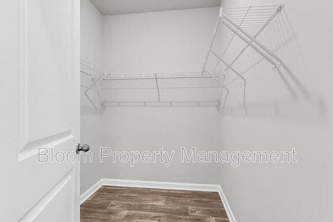 Building Photo - 151 Morning Vw Wy