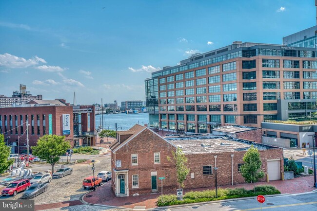 Building Photo - 1500 Thames St