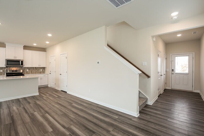 Building Photo - 1211 Sweet Cherry Dr