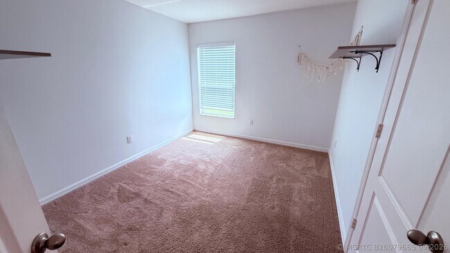 Building Photo - 5361 Imagination Dr