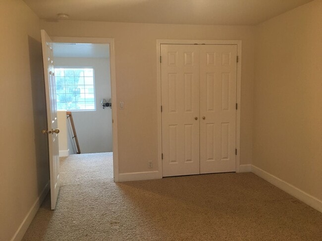 Building Photo - 2057 Berwin Ln