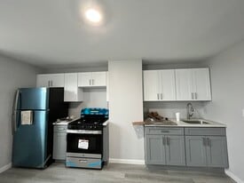 Building Photo - 399 Cator Ave