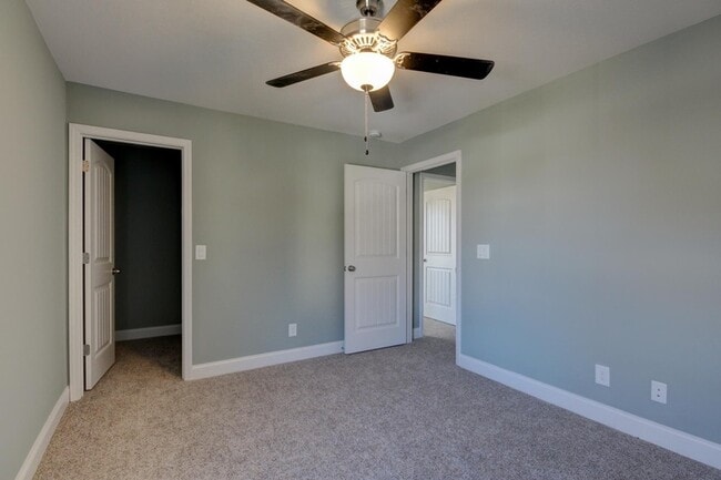Building Photo - 1201 Morstead Dr