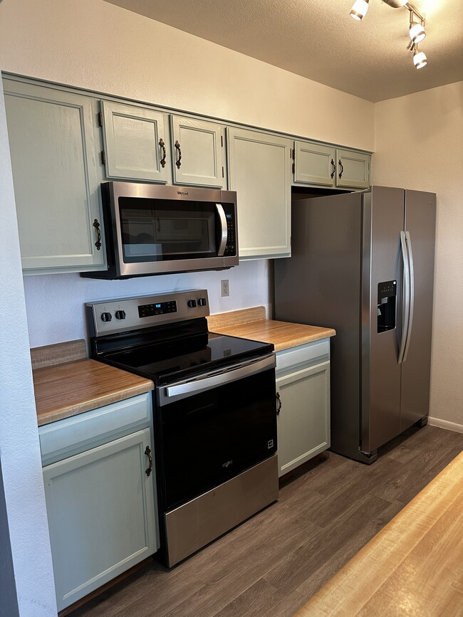 Building Photo - Calle Norlo