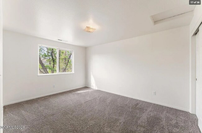 Building Photo - 3907 Village Dr