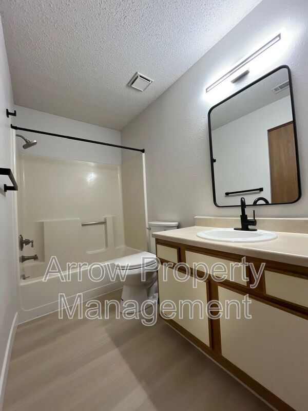 Building Photo - 2334 N 44th St