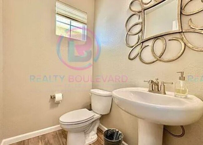 Building Photo - 1/2 Month Free!! Modern 3-Story Home with ...