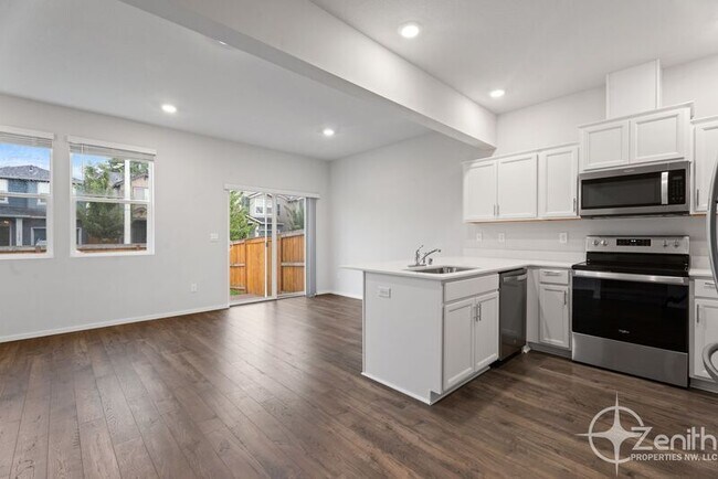 Building Photo - 13748 NE 66th Wy