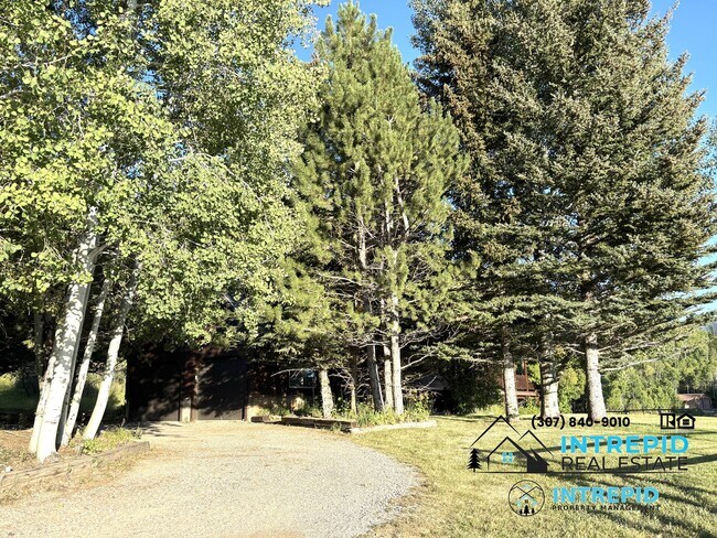 Building Photo - 116 Buckaroo Cir