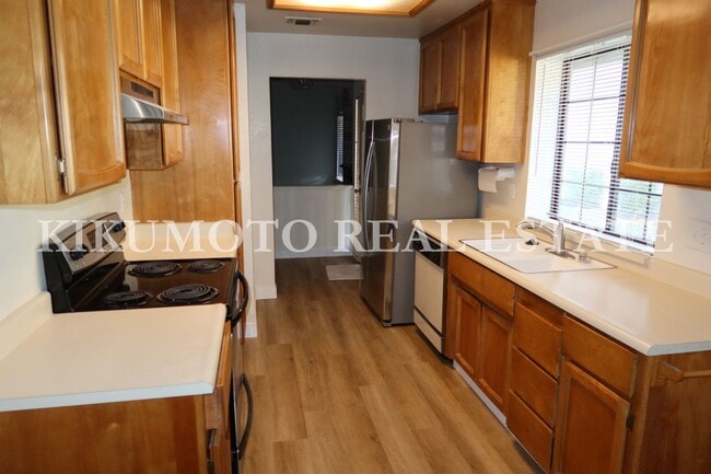 Building Photo - 900 Gulfwind Way